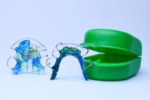 set of removeable retainers